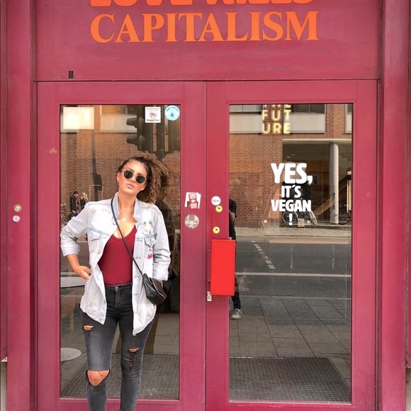 Meet your Posher, Raquel - Picture 3 of 3